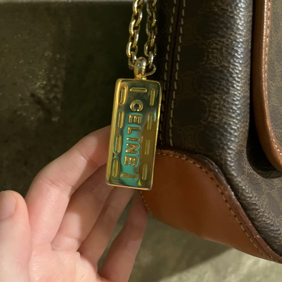 셀린느 크로스백 상품이미지5