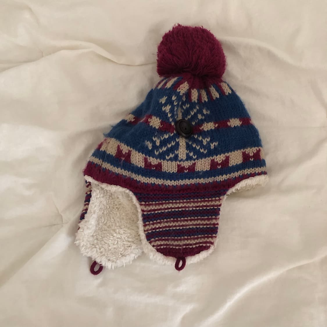 빈티지 방울니트 이어플랩 비니  상품이미지1