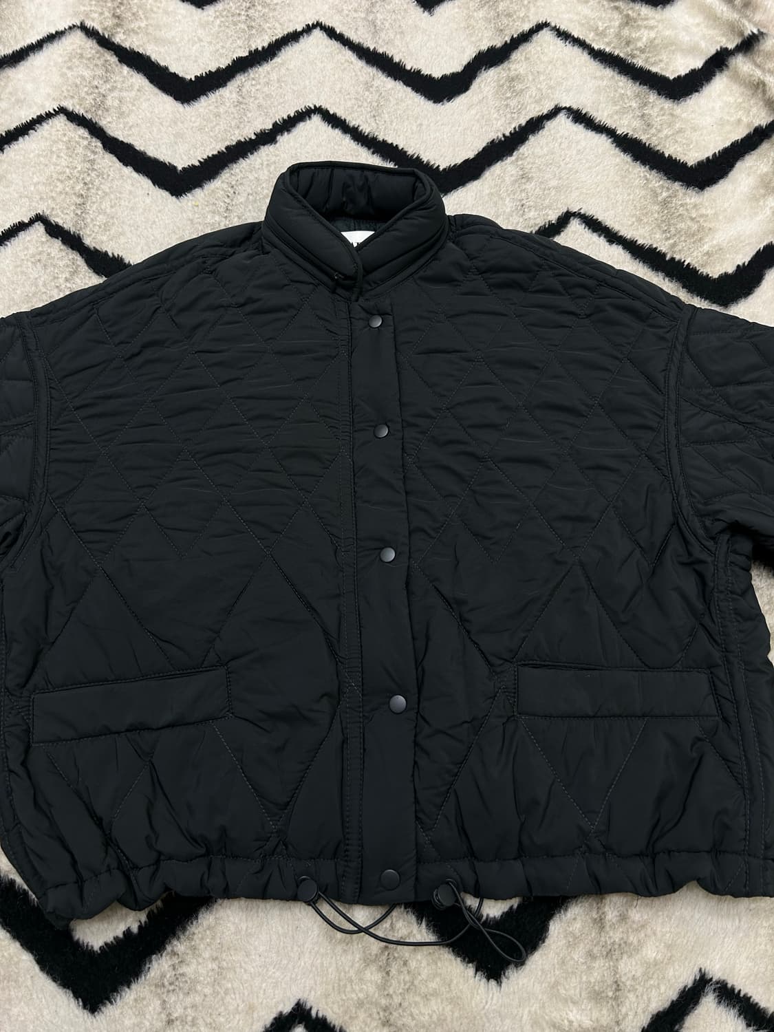 [한국L]ZARA 오버핏 크롭 경량 퀄팅 자켓/짙은그린 상품이미지2