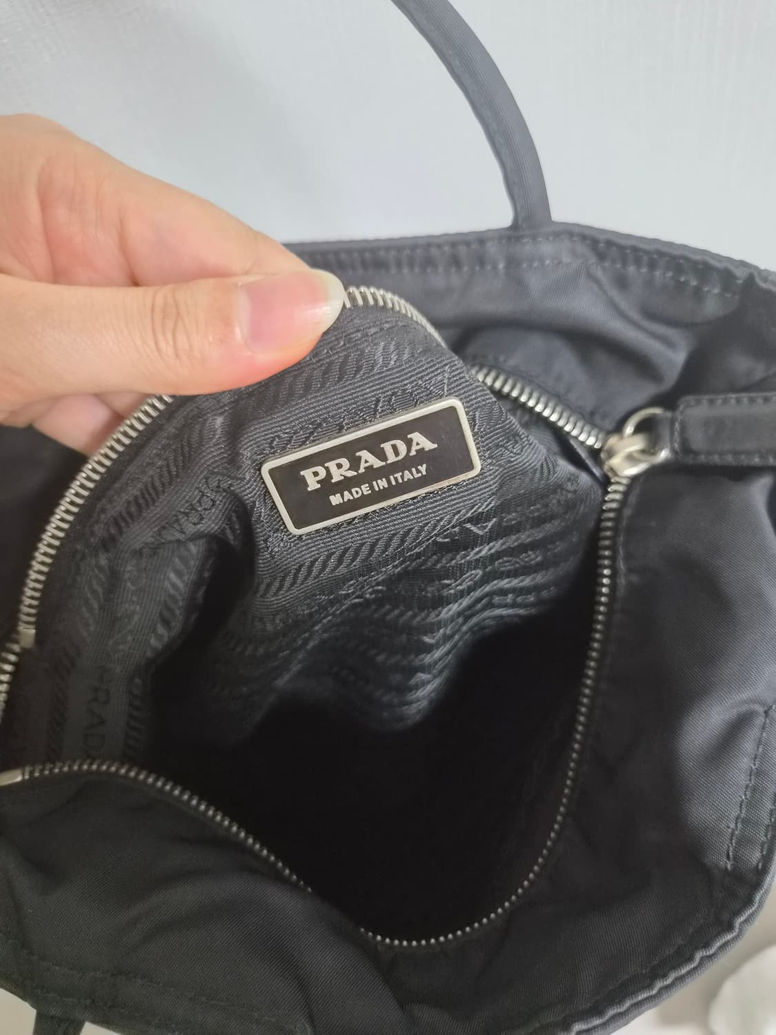 프라다 포코노 숄더백(정품) 상품이미지5