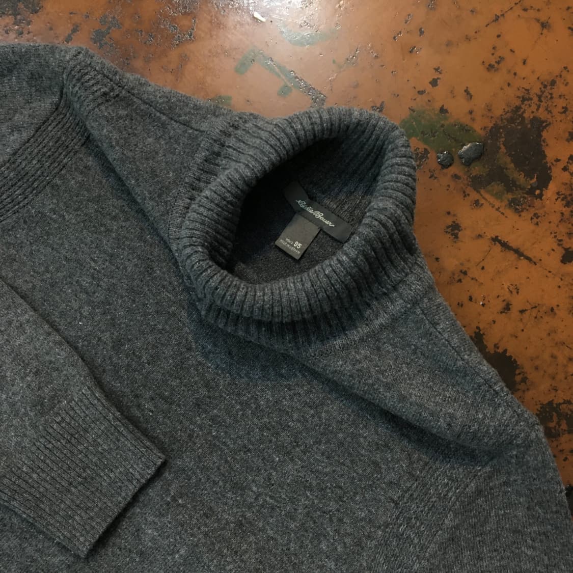 에디바우어 다크 그레이 울 혼방 터틀넥 니트 남성 102 여성 프리사이즈 상품이미지3