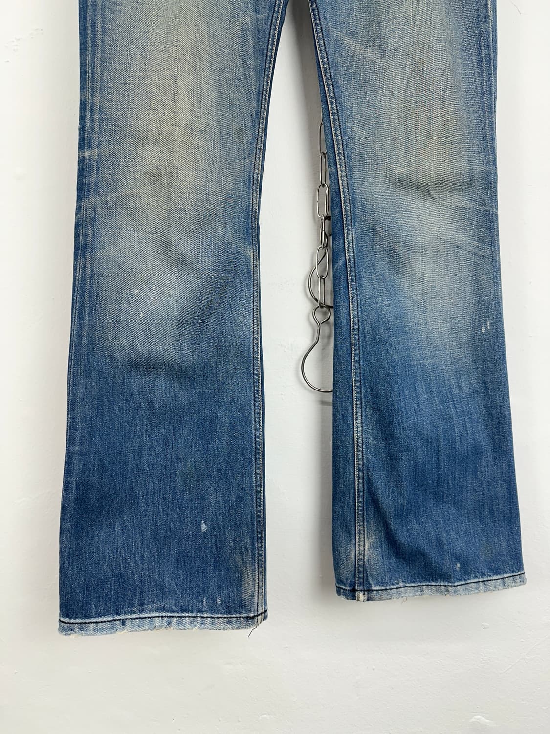 Diesel Distressed Indigo Bootcut Denim 상품이미지7
