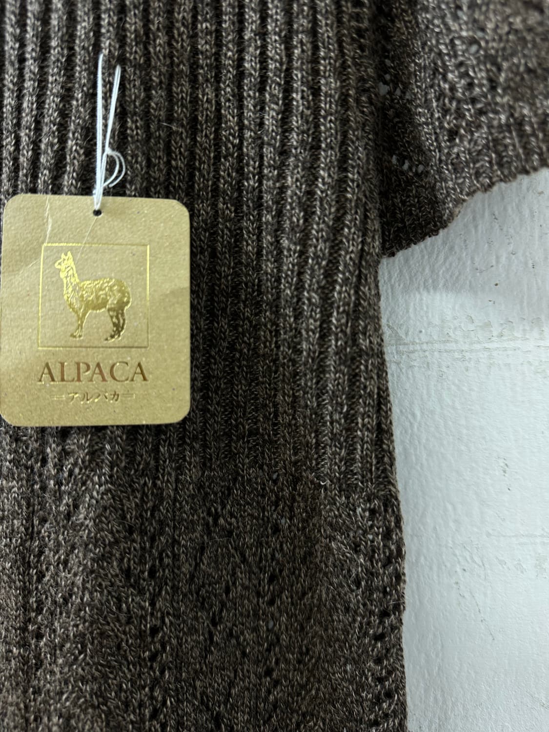 택있는 새상품 알파카 혼방 브라운 오픈워크 펀칭 니트 버튼 탑 상품이미지2