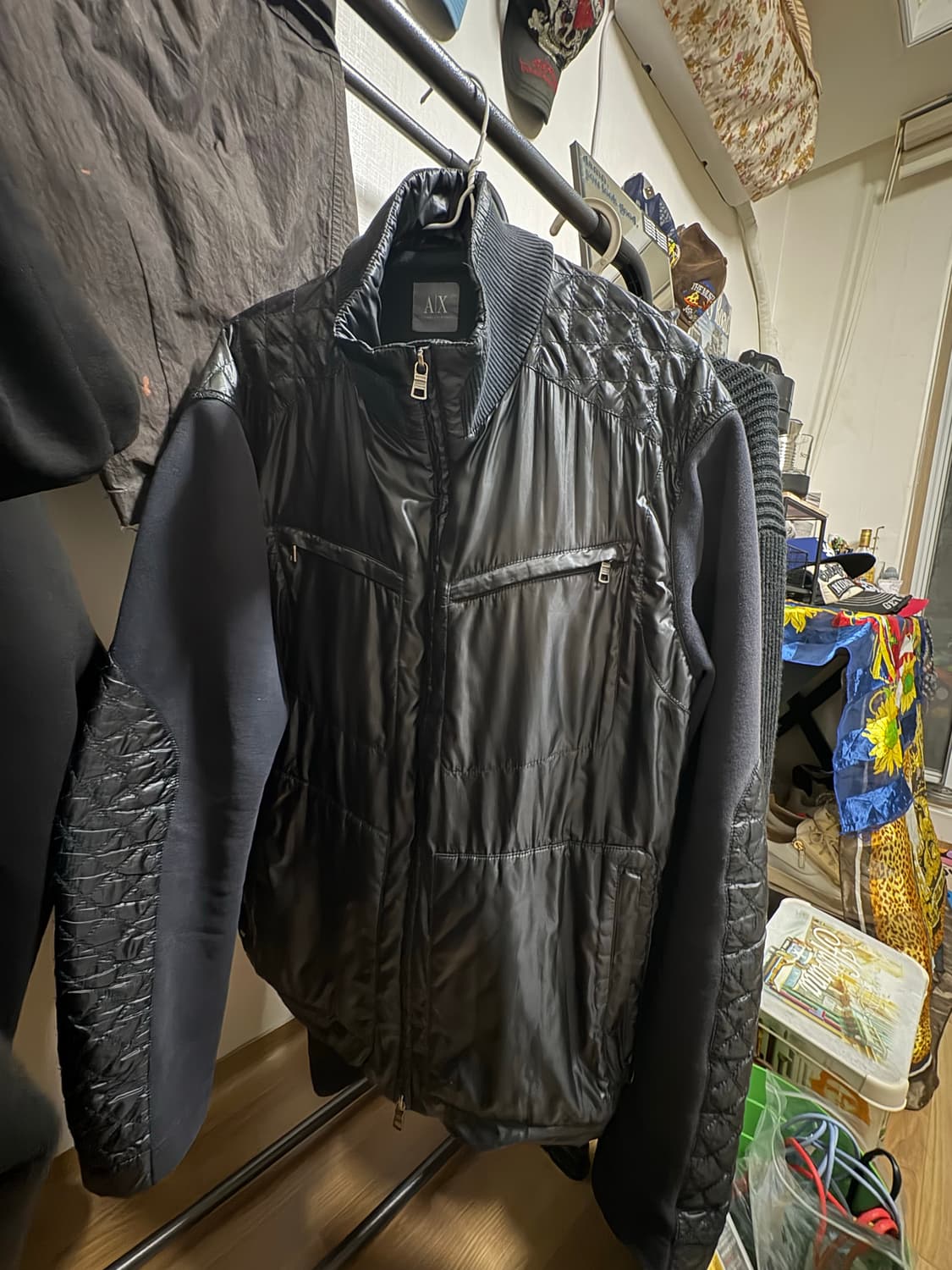 Armani Exchange 블랙 퀄팅 자켓 상품이미지1