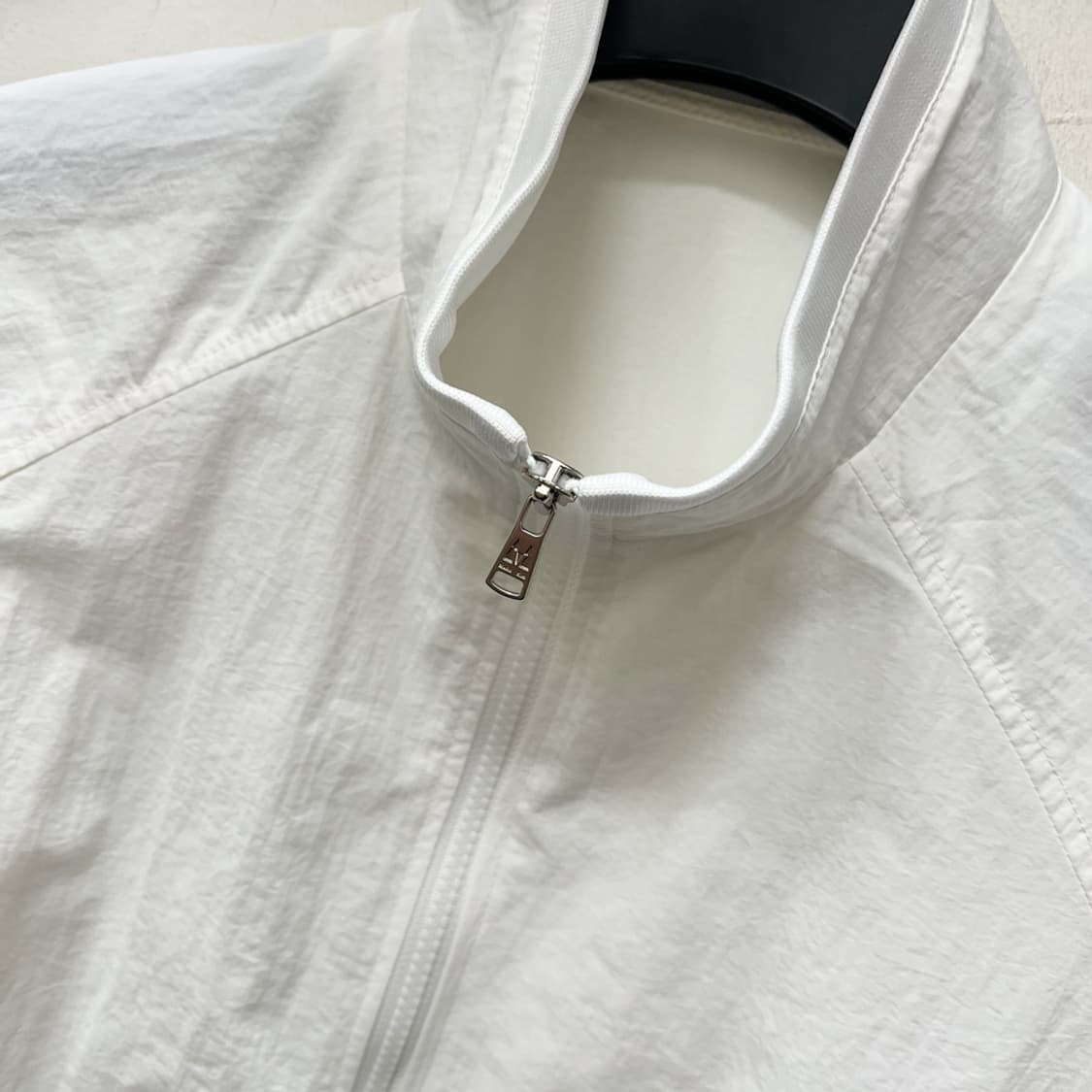 마뗑킴 MATIN 스펠 바람막이 트랙 자켓 FREE 상품이미지3