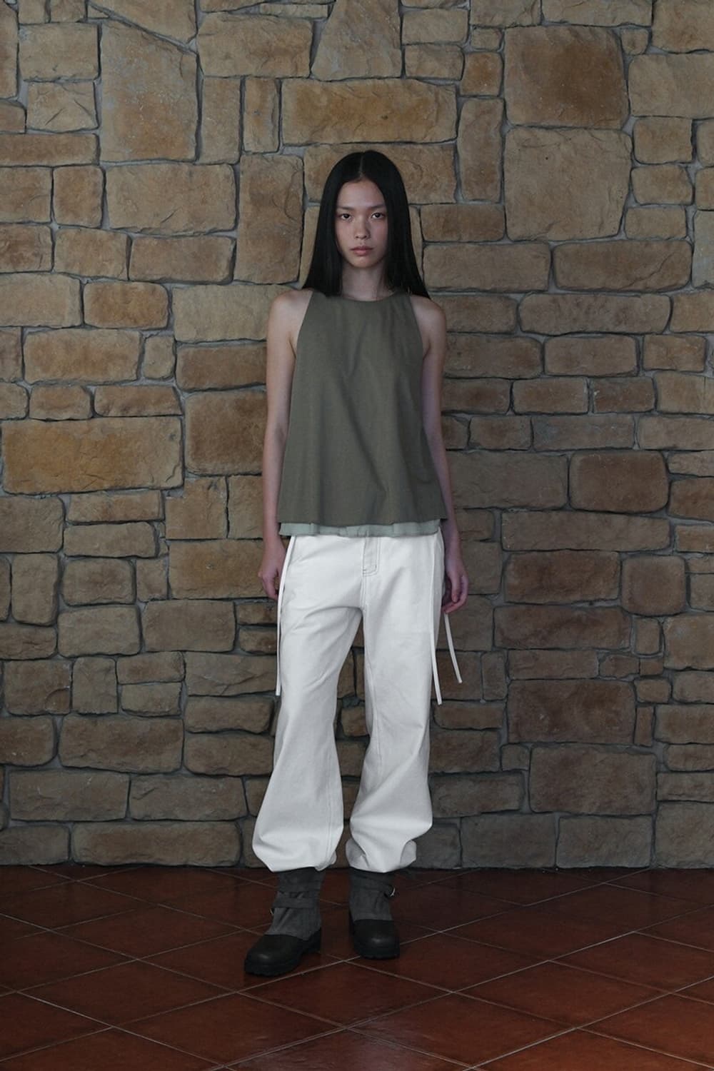 베르소 verso 레이어드 슬리브리스  카키 상품이미지1