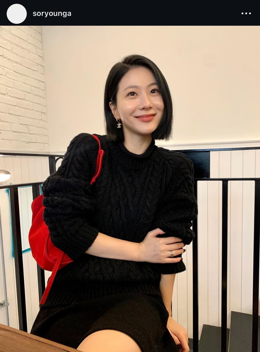 자라 스웨이드 볼링백 레드 상품이미지5