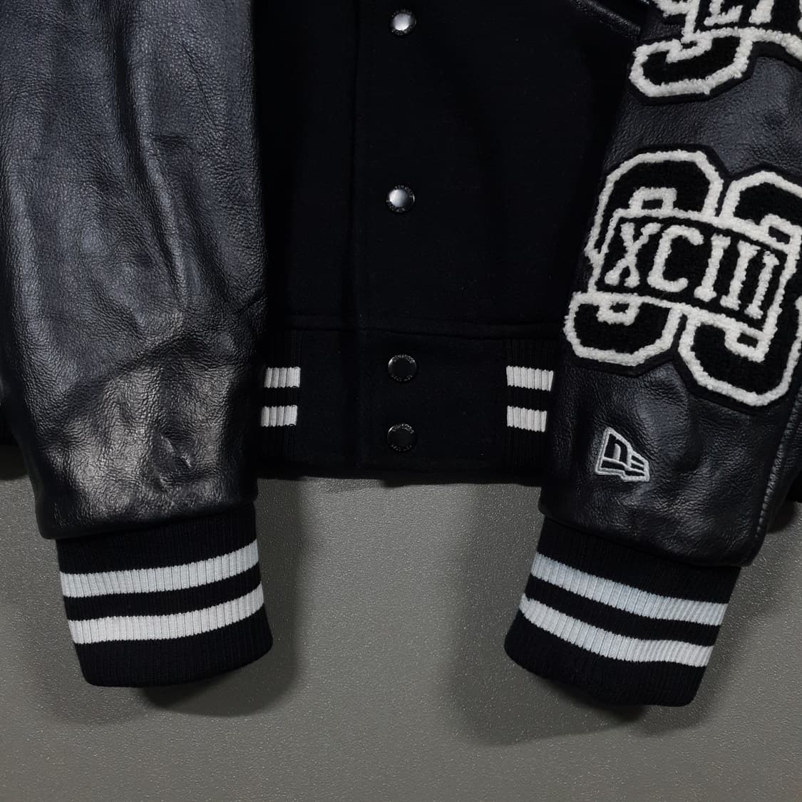 뉴에라 오리지네이터스 패치워크 울 레더 가죽 바시티 자켓 블랙 S 상품이미지10