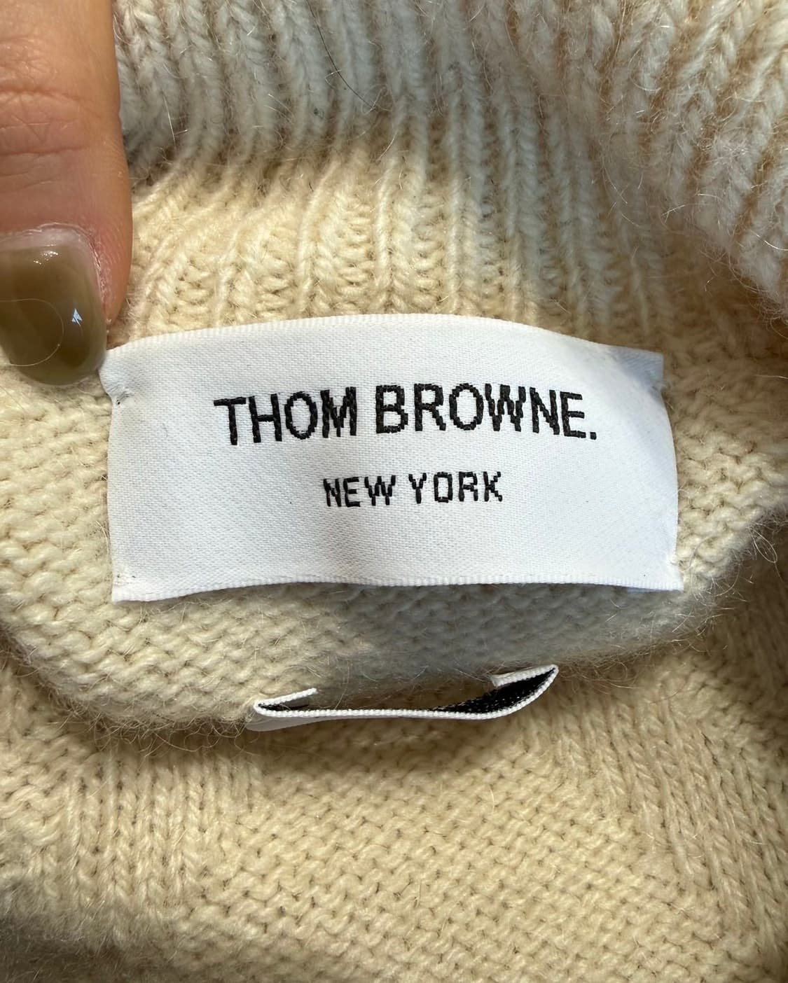 톰브라운 아이보리 스티치 도네골 사선 풀오버 니트  상품이미지7