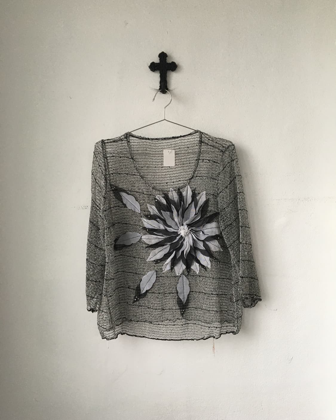 Patch point see through top 상품이미지2