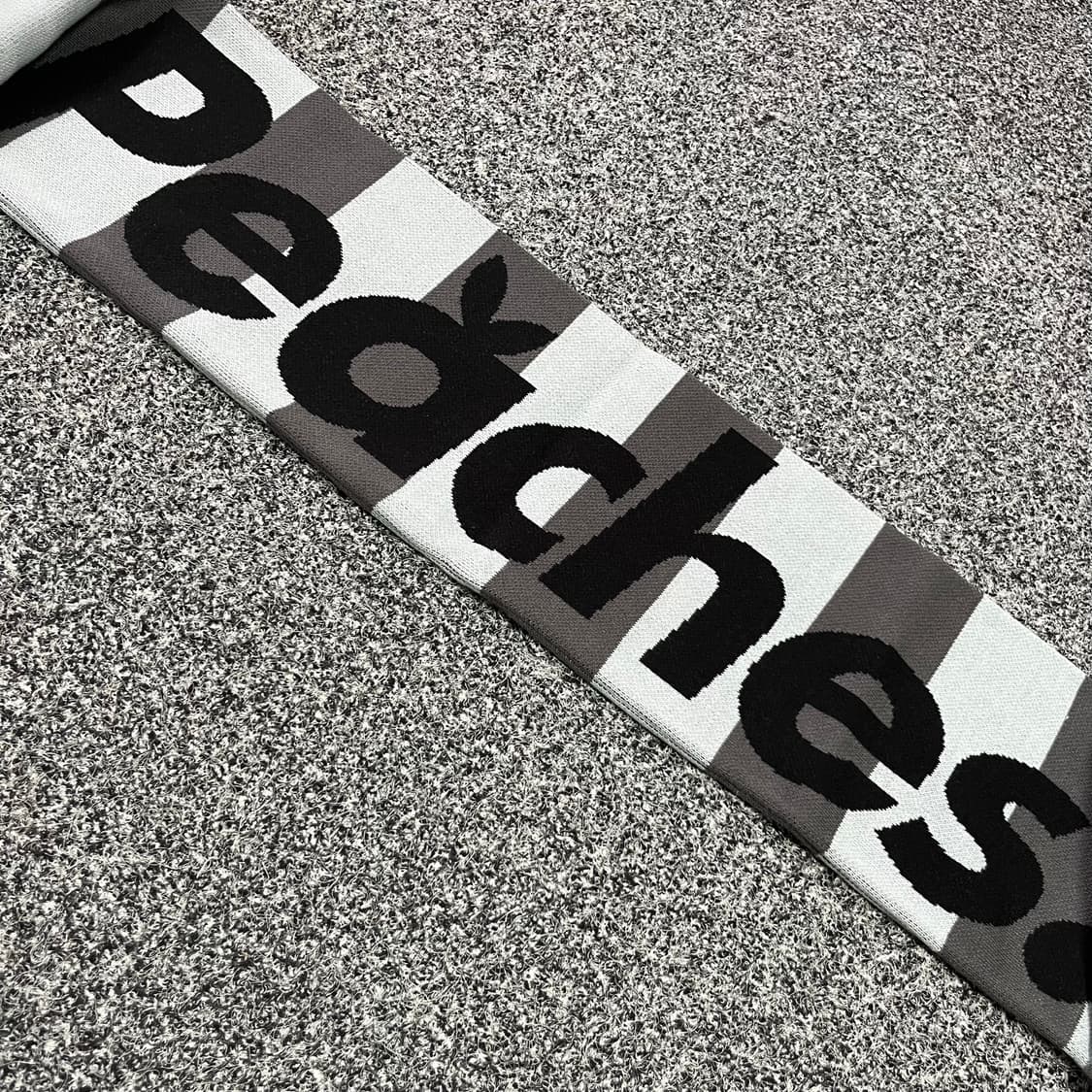 Peaches 피치스 머플러 그레이 슬로건 상품이미지1