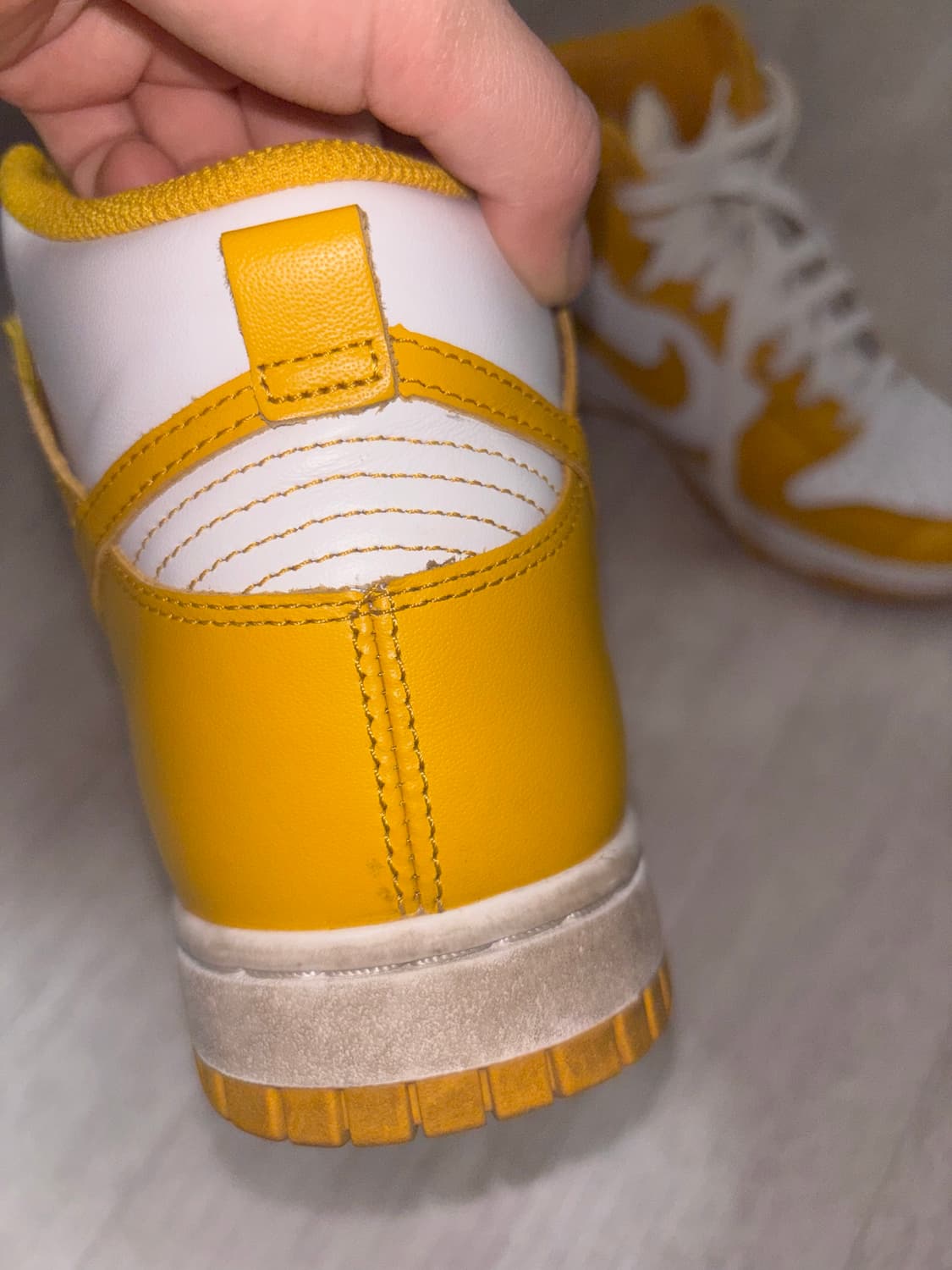 나이키 덩크 하이 화이트 머스타드 옐로우 상품이미지3