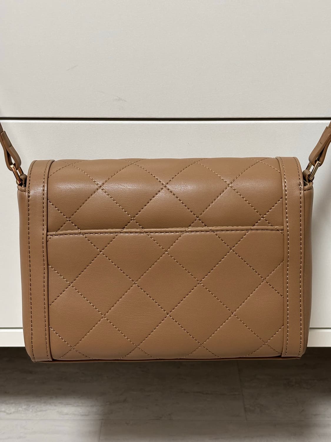 PINKY&DIANNE 핑키앤다이안 베이지 크로스백 가방 브라운 라떼갸루 상품이미지2