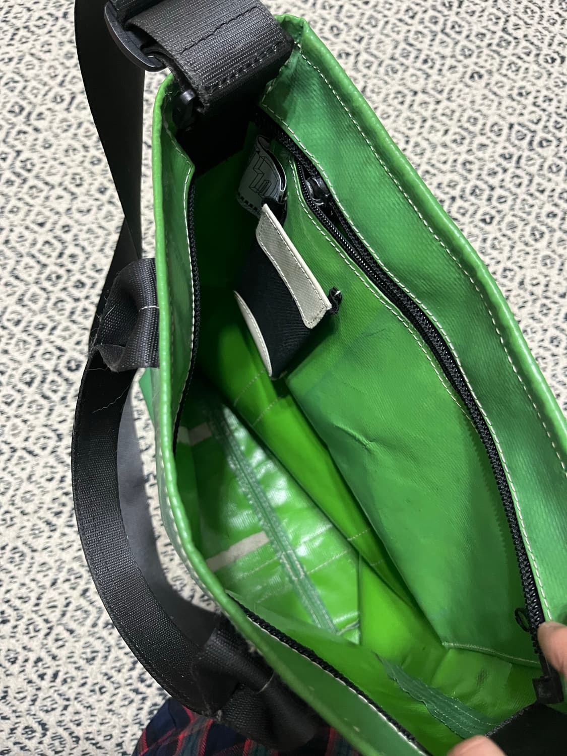 프라이탁 F202 리랜드 숄더 토트백 상품이미지3