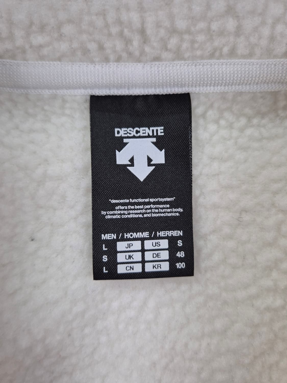 DESCENTE 후리스 상품이미지3