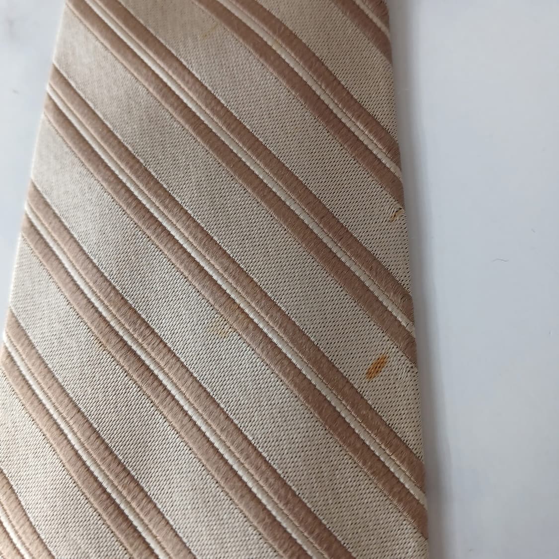 구찌 실크 골드 스트라이프 넥타이 9.6cm B등급 A19577
 상품이미지4