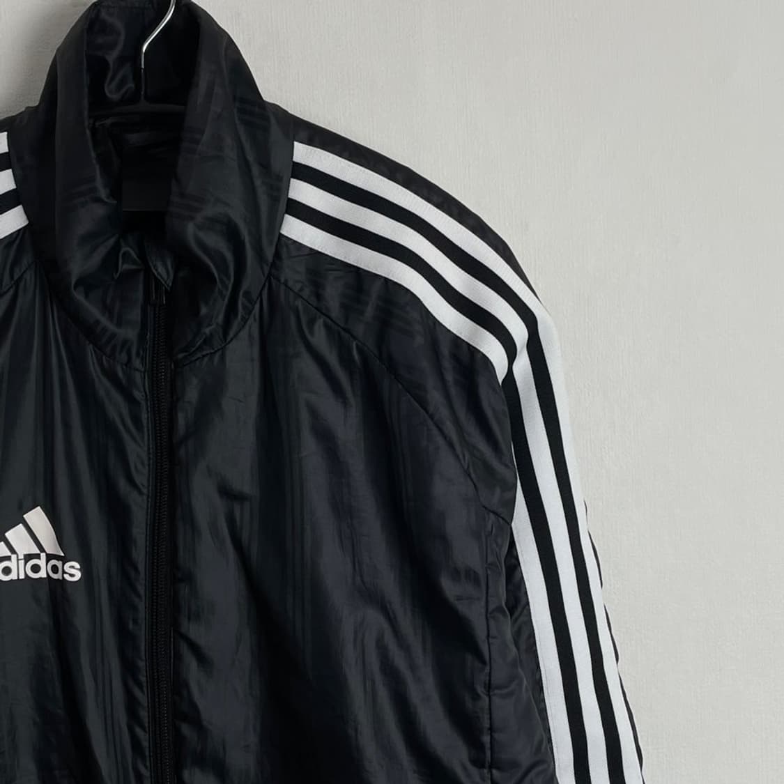아디다스 빅로고 바람막이 상품이미지3