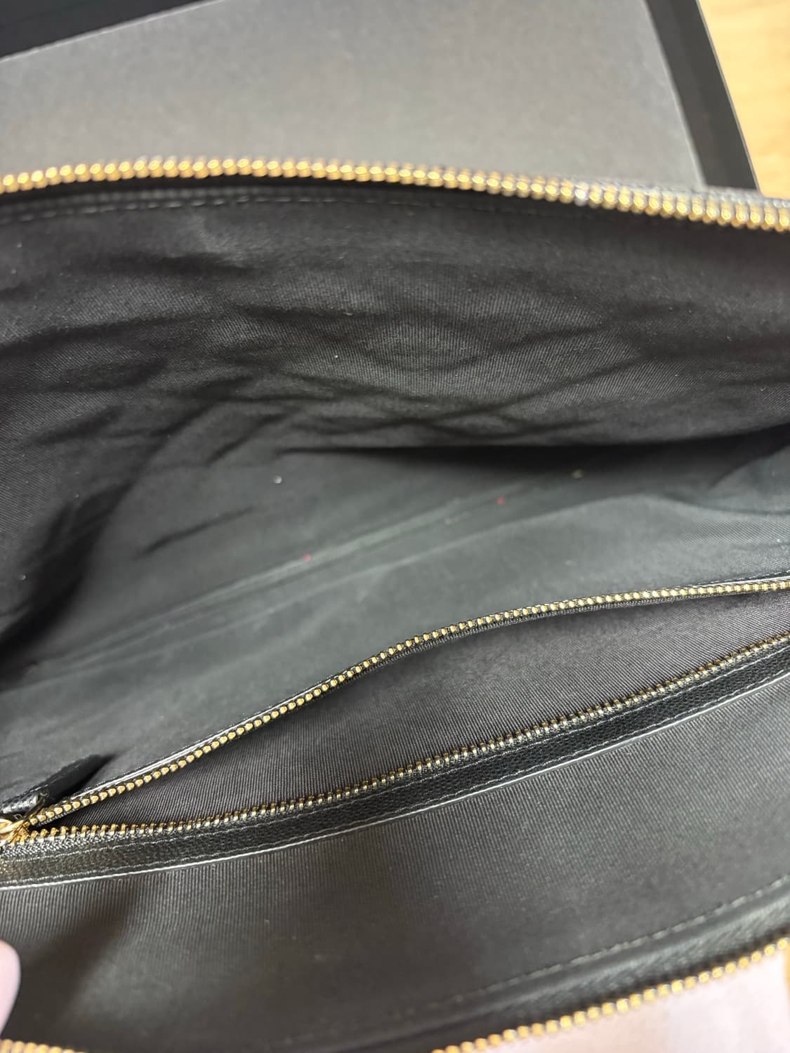 샤넬 클러치 캐비어 금장 라지 상품이미지4