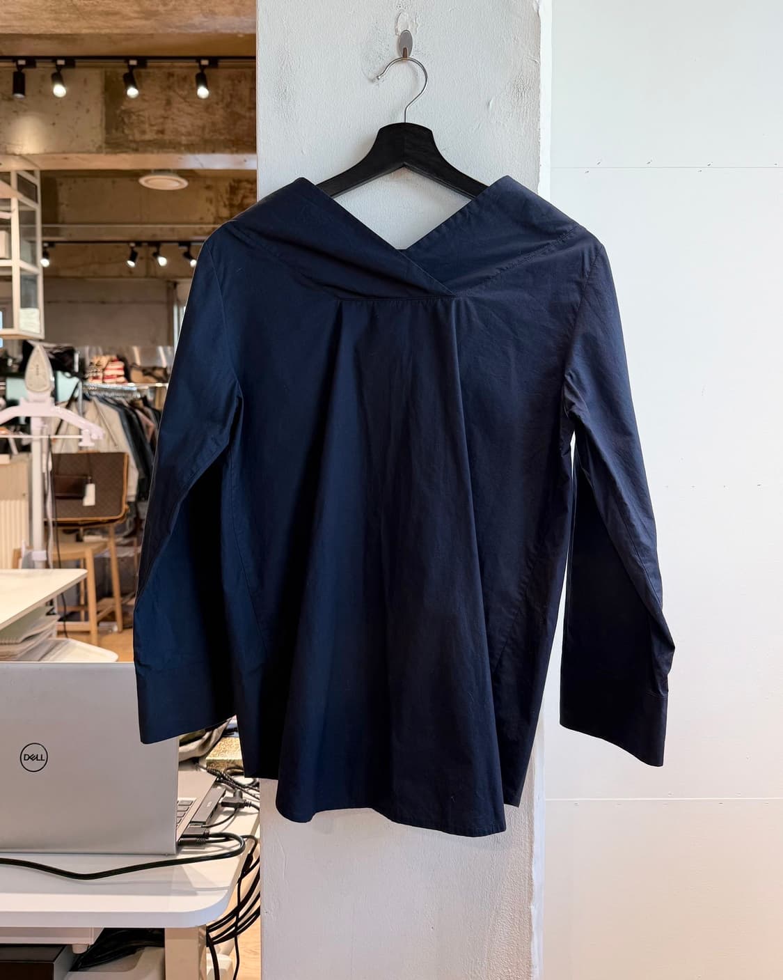 비비안 웨스트우드 네이비 orb버튼 블라우스  상품이미지7