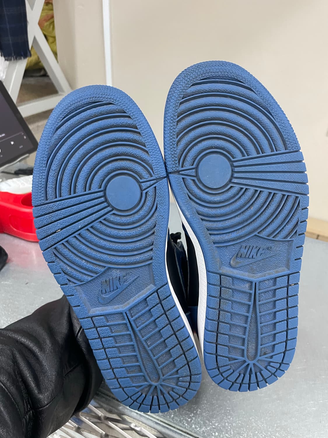 나이키 에어조던1 레트로 하이 다크 마리나 블루 255 상품이미지6