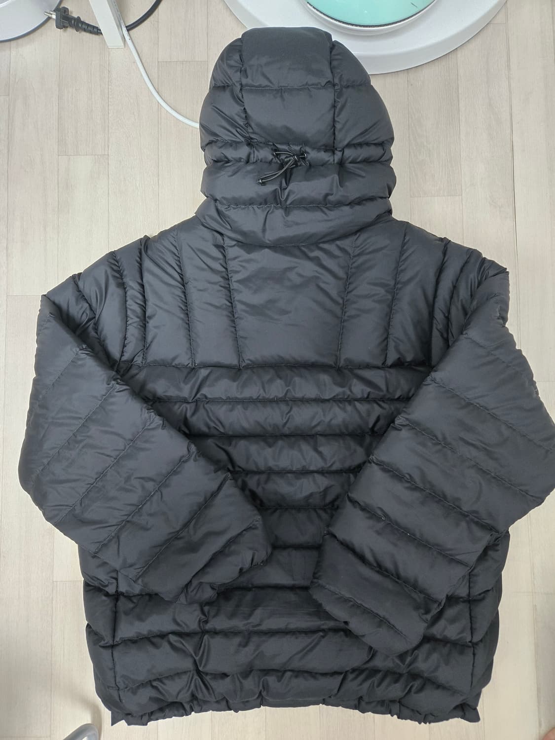 슈프림 마이크로다운 m사이즈 25fw 상품이미지2