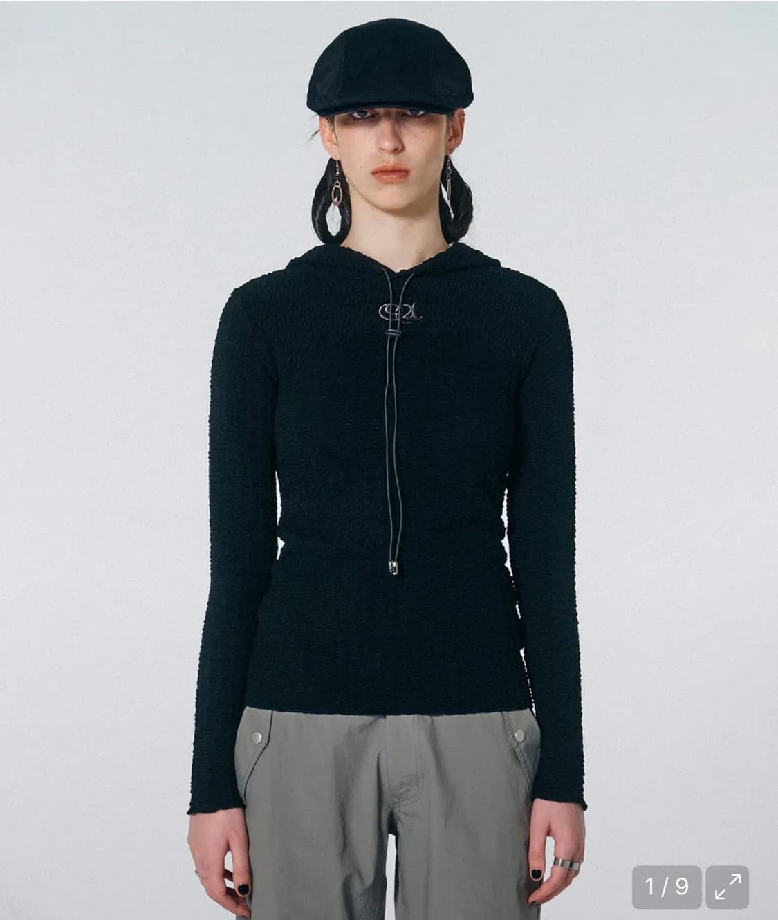 E-string Crinkle Hoodie Black 상품이미지1