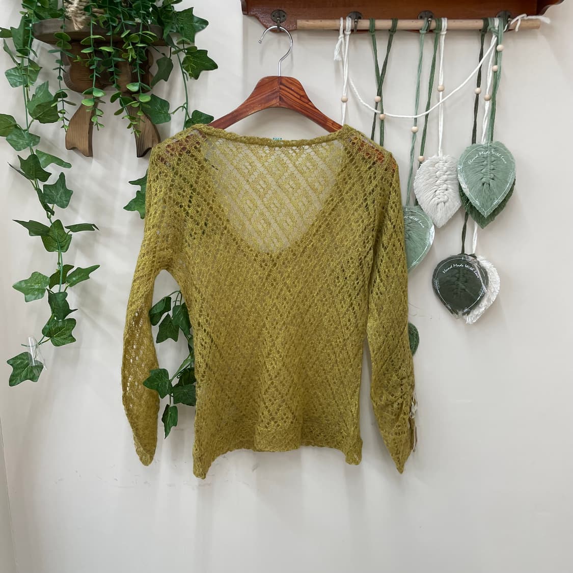 겨자 소매 아일릿 그물 니트  상품이미지4