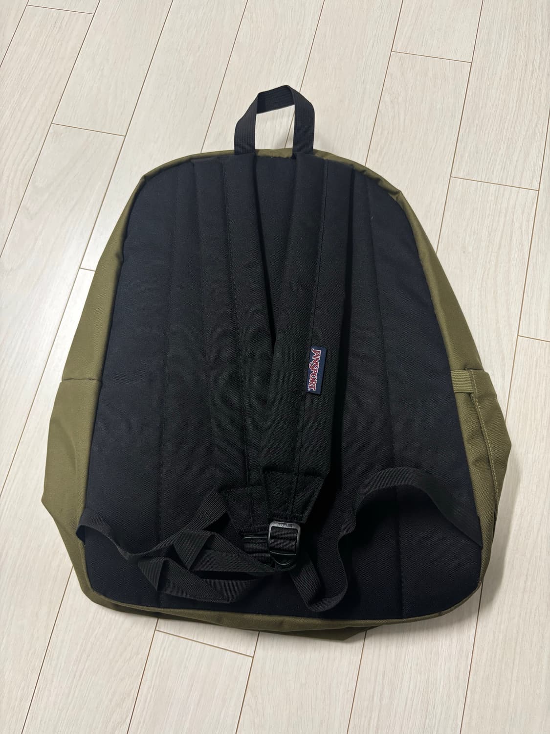 잔스포츠 슈퍼블레이크 플러스 랩탑 ARMY GREEN 상품이미지2