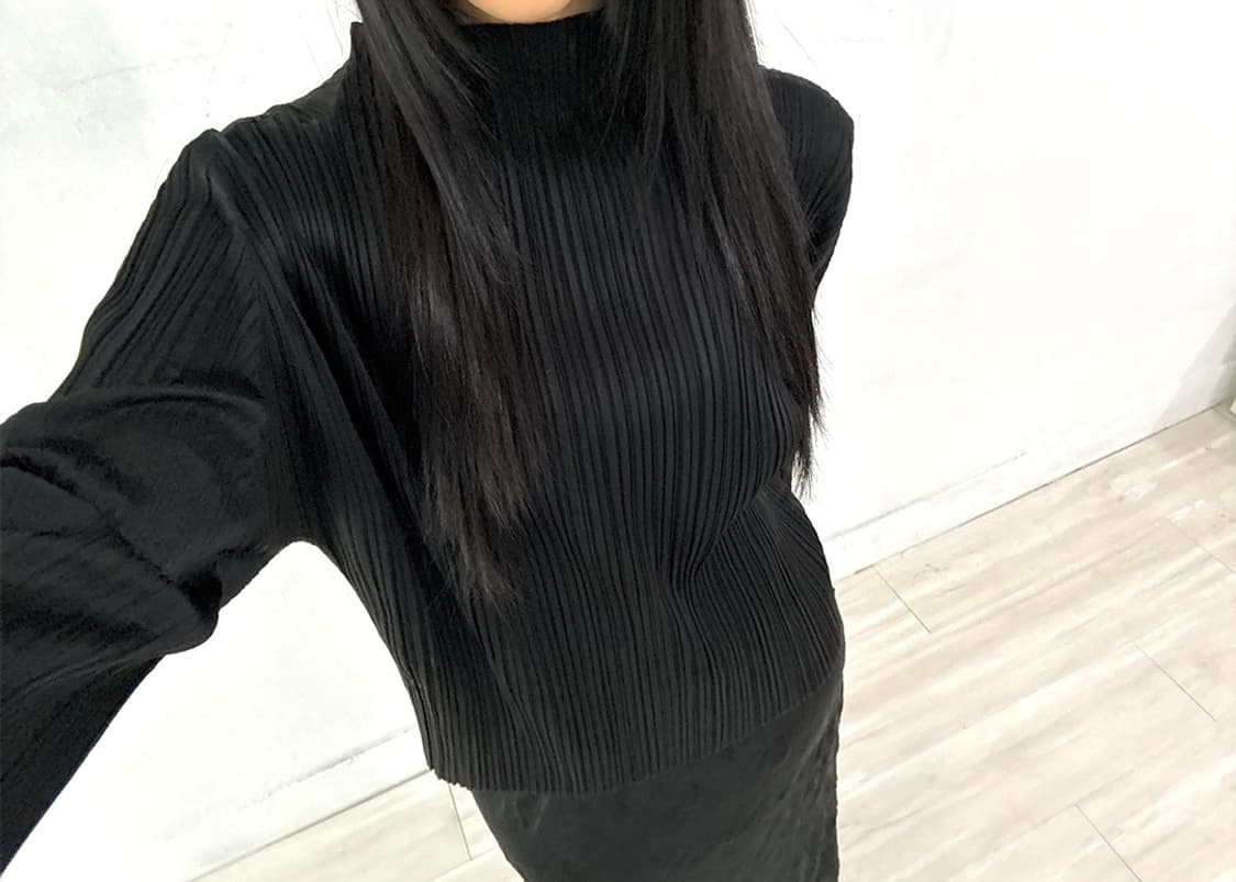 Pleats Please Black Pleated Top 상품이미지1