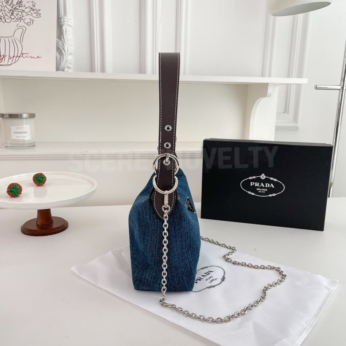 프라다 데님 체인 숄더 크로스 백 무배 상품이미지6