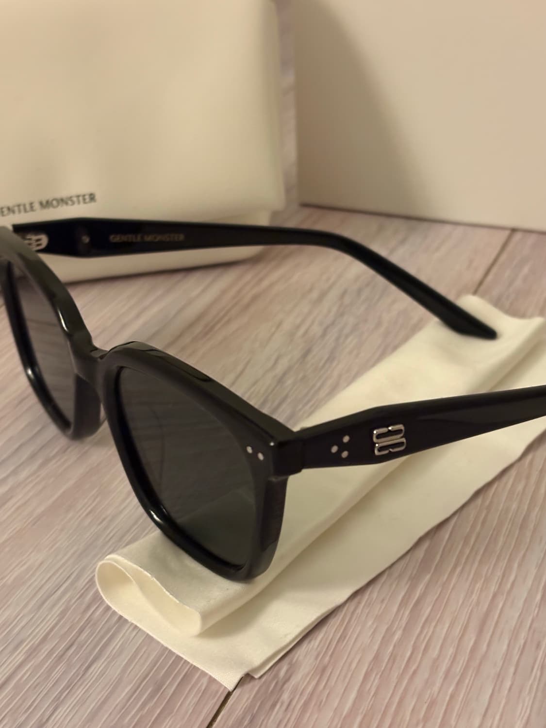 젠틀몬스터 선글라스 누보 NUBO-01 상품이미지5