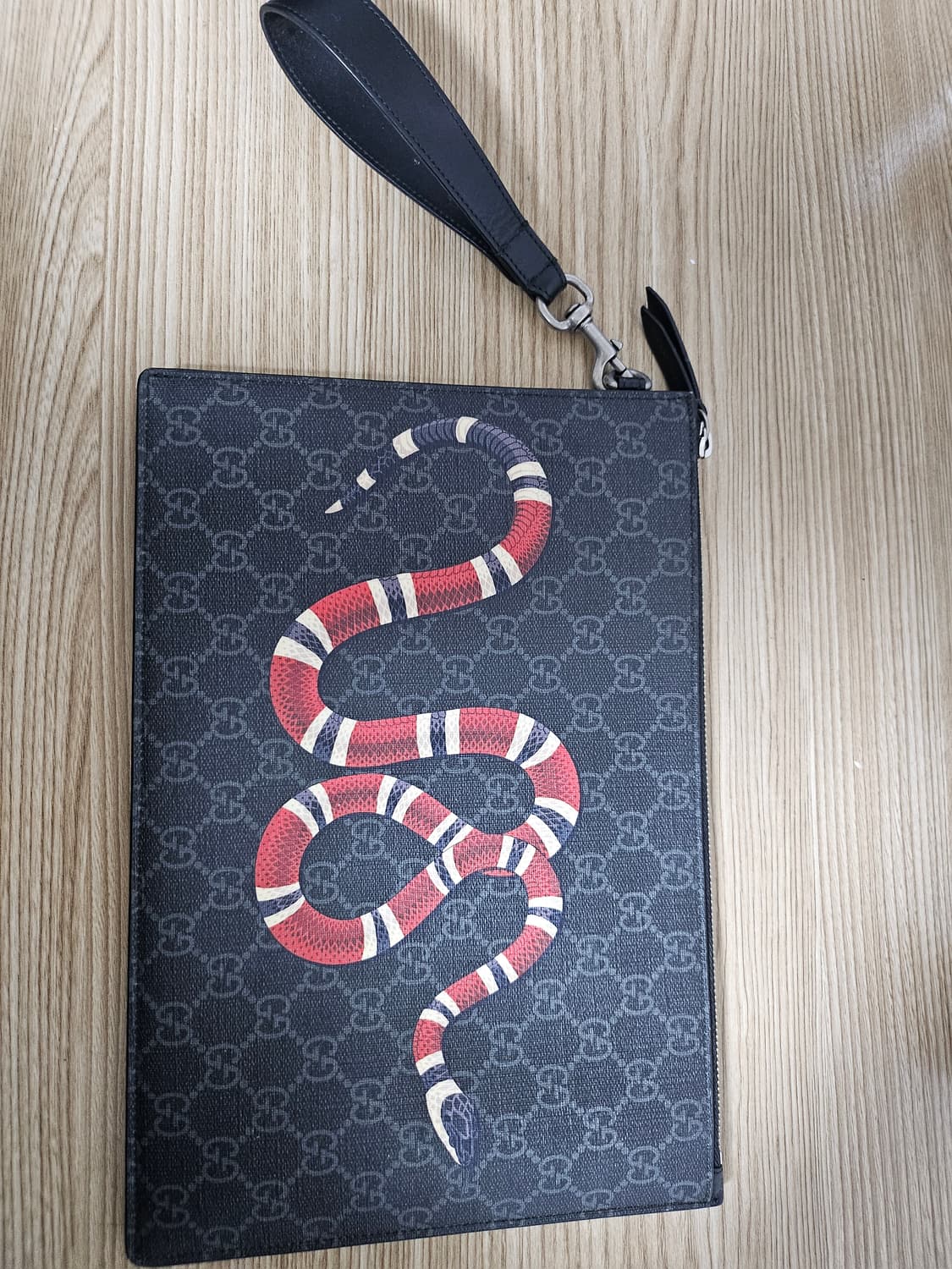 구찌 수프림 킹스네이크 클러치 백 상품이미지1