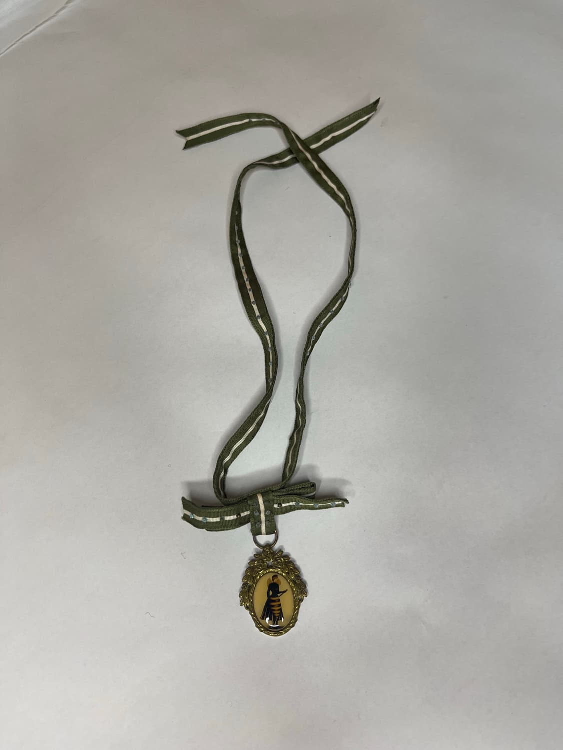 언더커버 메달 펜던트 상품이미지2