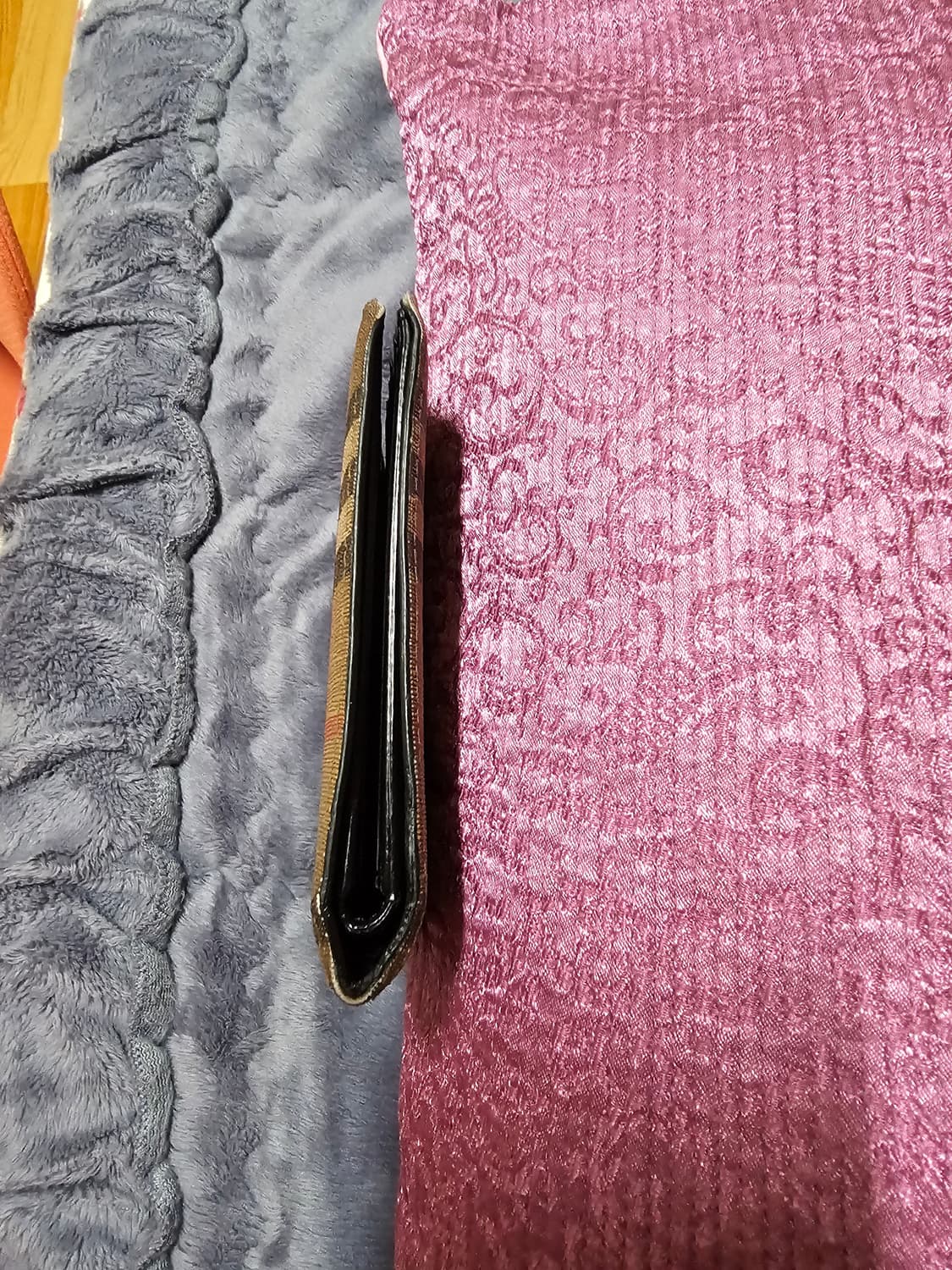 (정품) 버버리 체크 반지갑/80166111/개인/팝니다. 상품이미지10