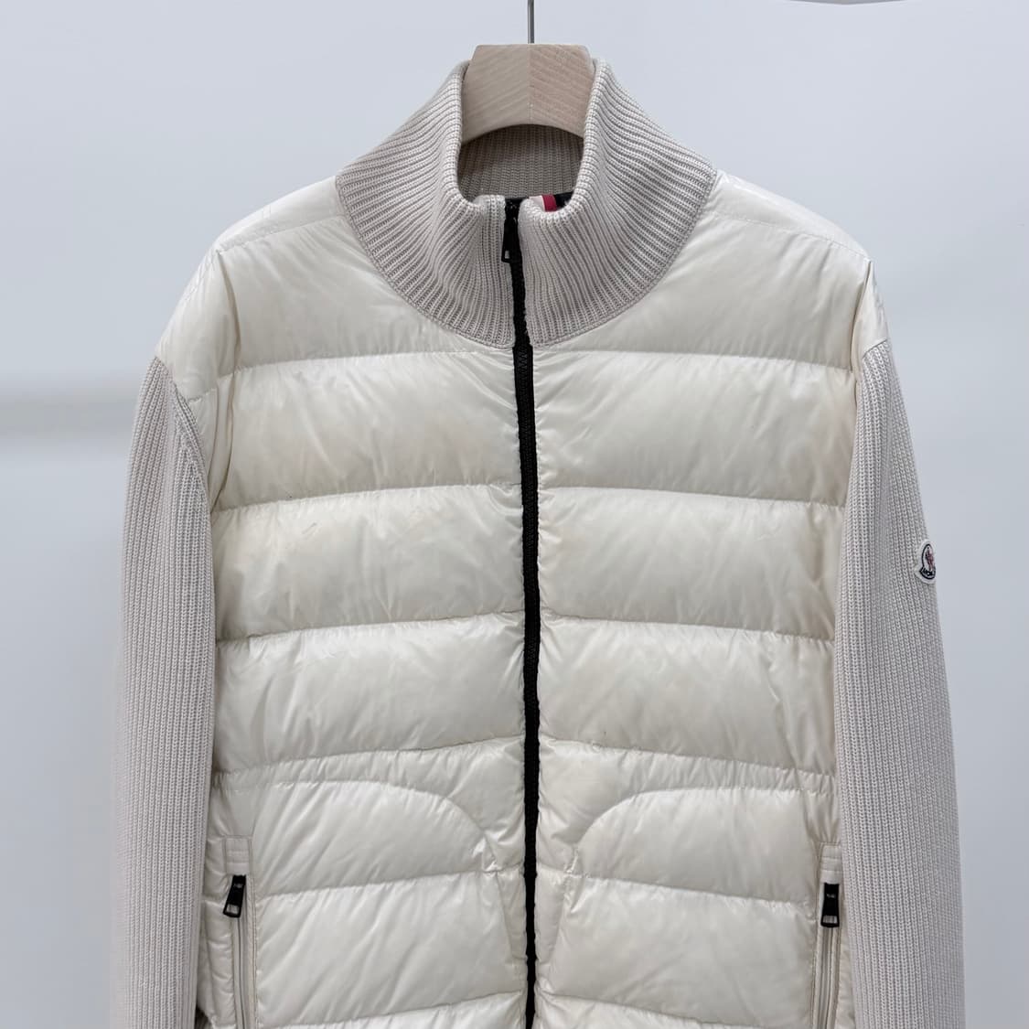 [A+급/2XL] 몽클레어 삼선 니트패딩 아이보리 상품이미지3
