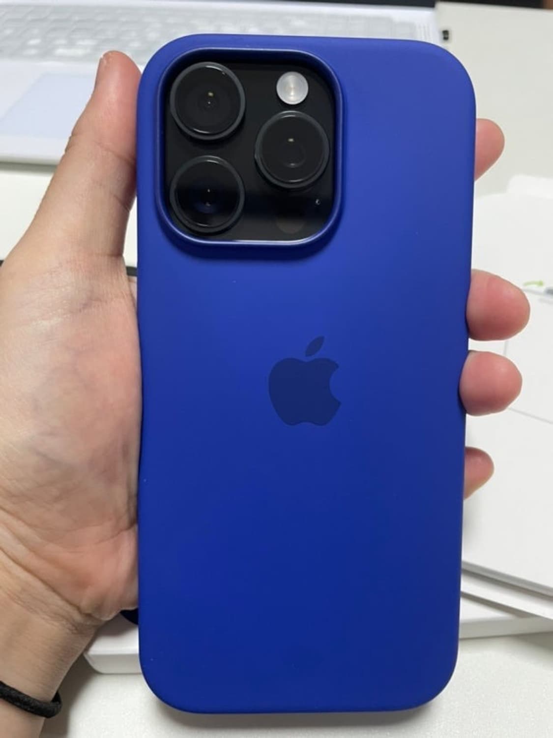 구매) 아이폰16프로 울트라마린 실리콘케이스 상품이미지2