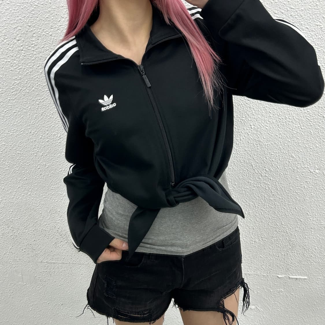 아디다스 발레코어 크롭 블랙 트랙탑 M 상품이미지1