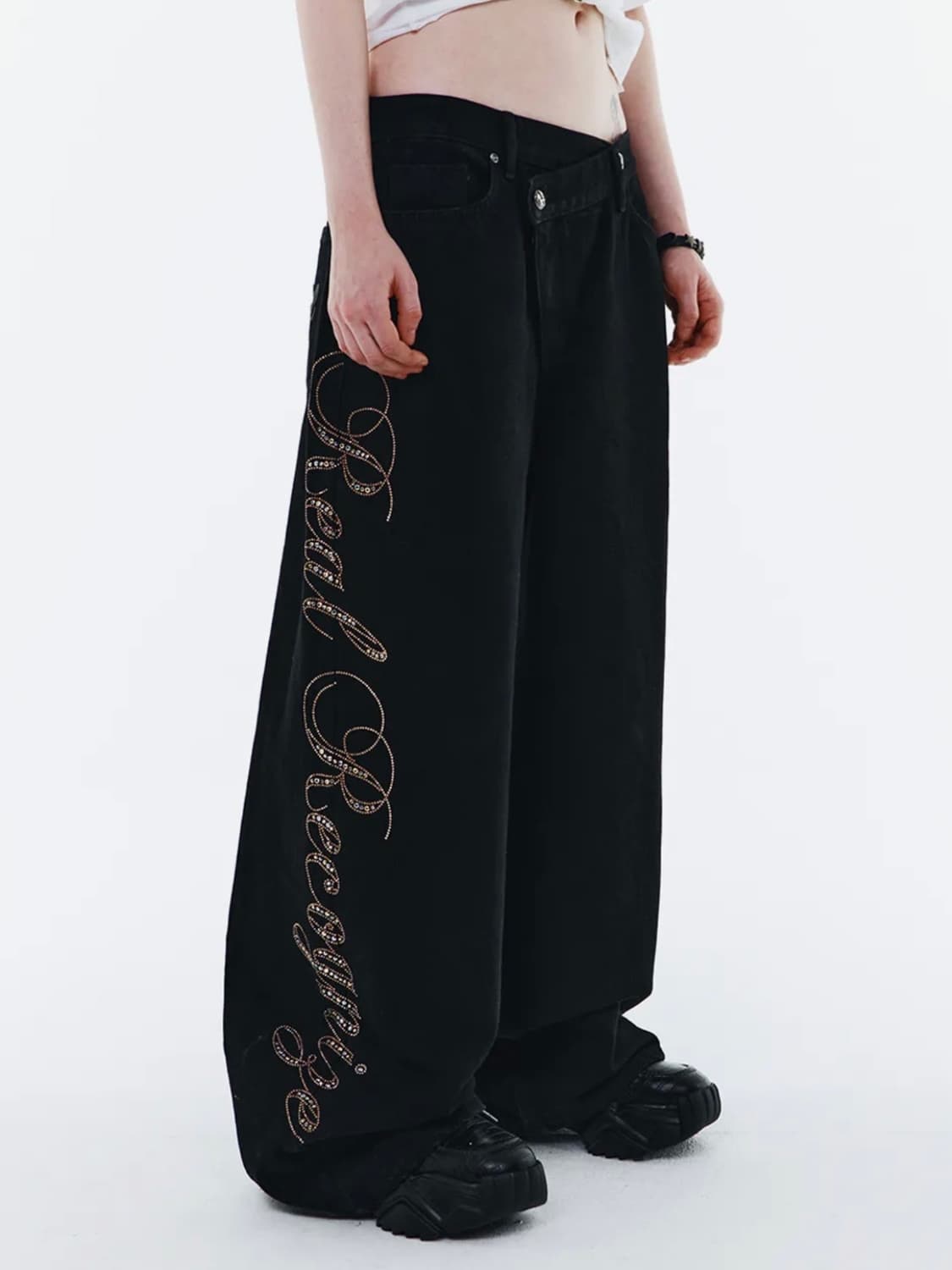 YEEL SIDE CUBIC DENIM PANTS BLACK 상품이미지2