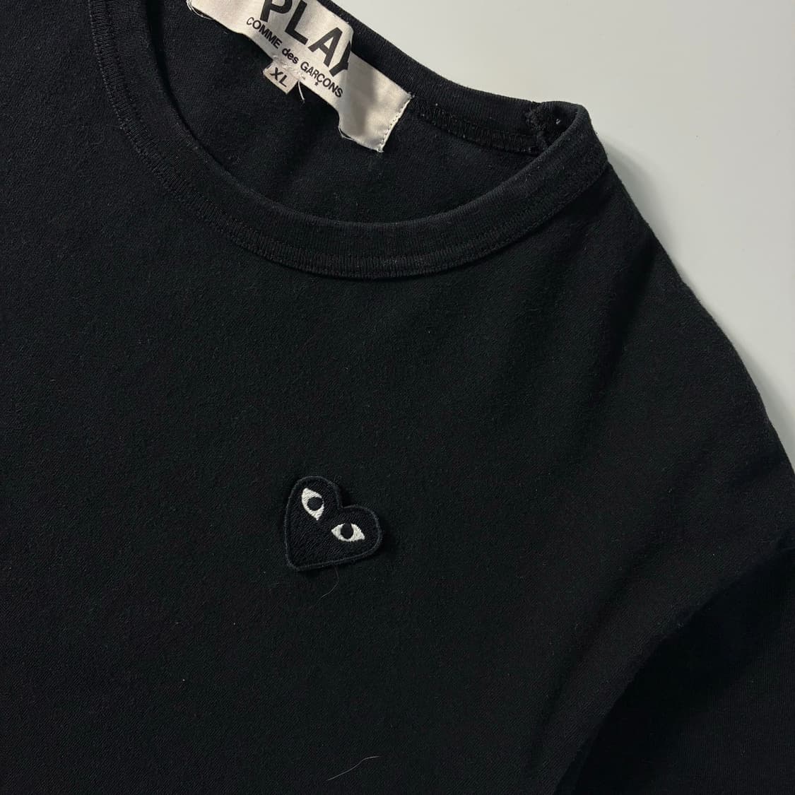 Comme des garsons  꼼데가르송 블랙하트 반팔티셔츠 상품이미지2