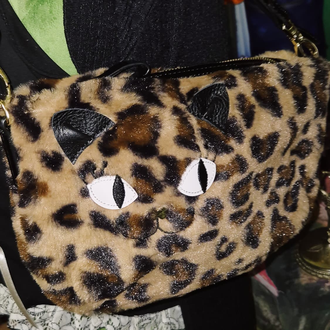 안나수이 레오파드 퍼 고양이 크로스백 상품이미지7