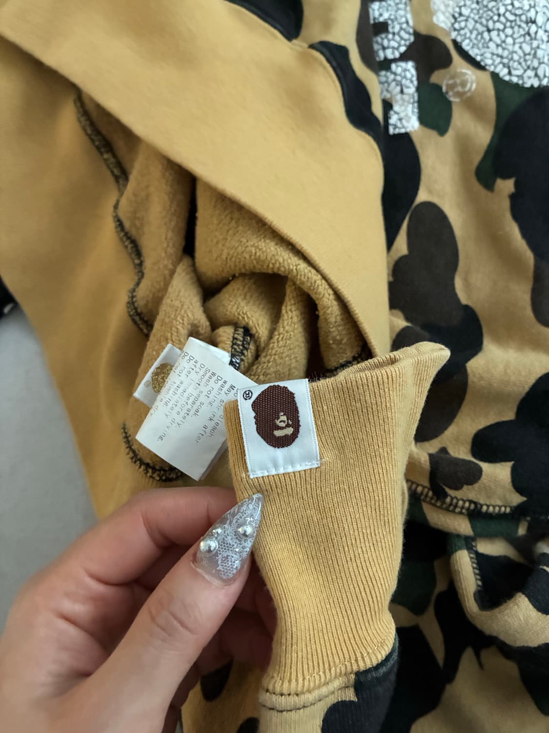 베이프 맨투맨 M 상품이미지6