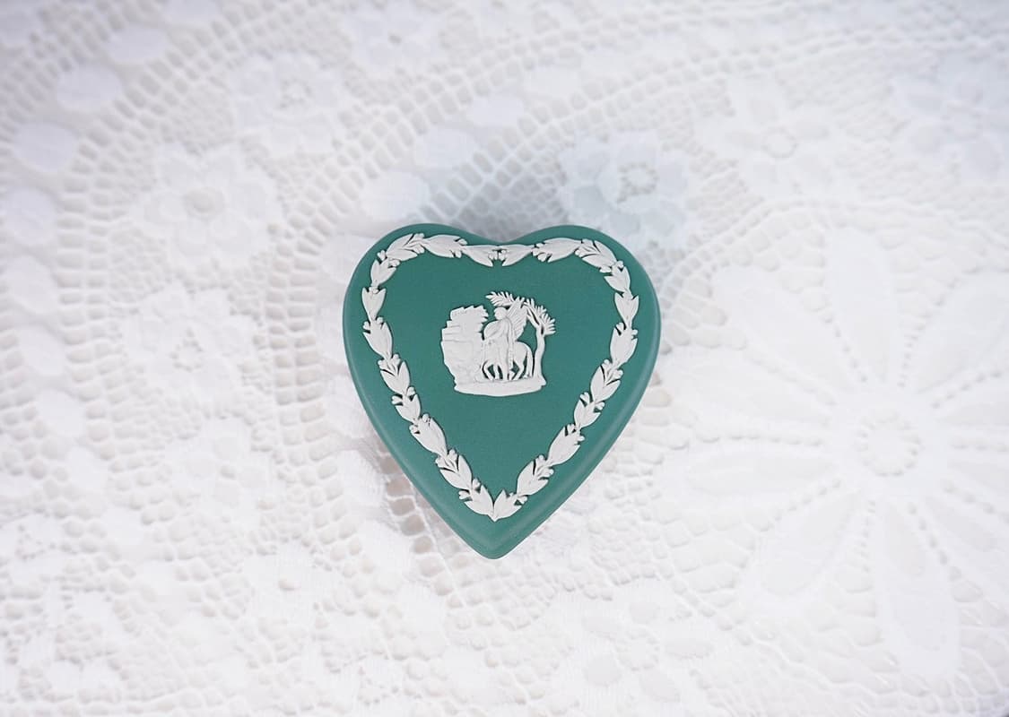 [영국앤틱] 웨지우드 제스퍼웨어 하트 트링켓박스 주얼리함_틸그린 상품이미지2