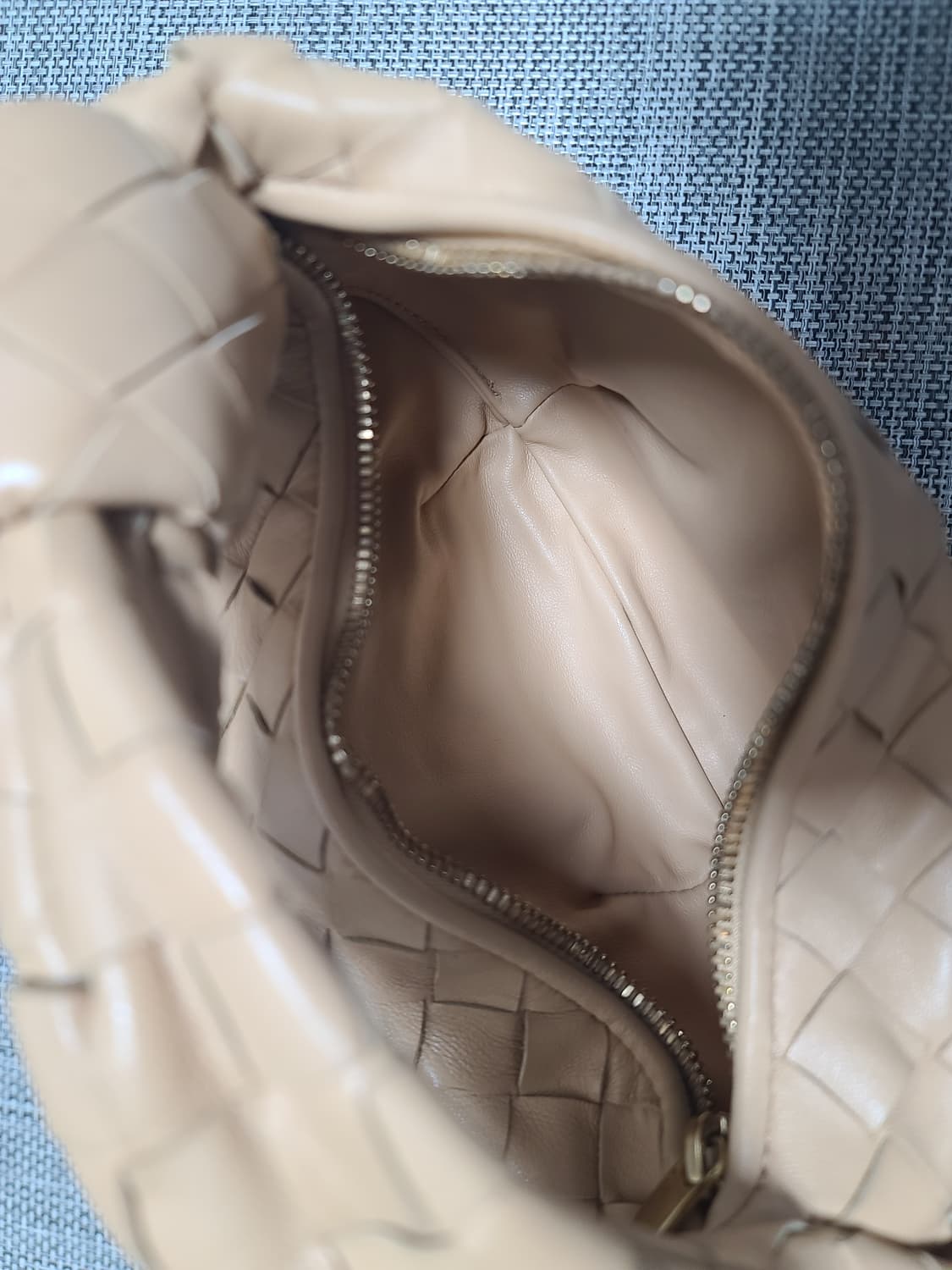 보테가 베네타 인트레치아토 조디밴 미니 아몬드 상품이미지5