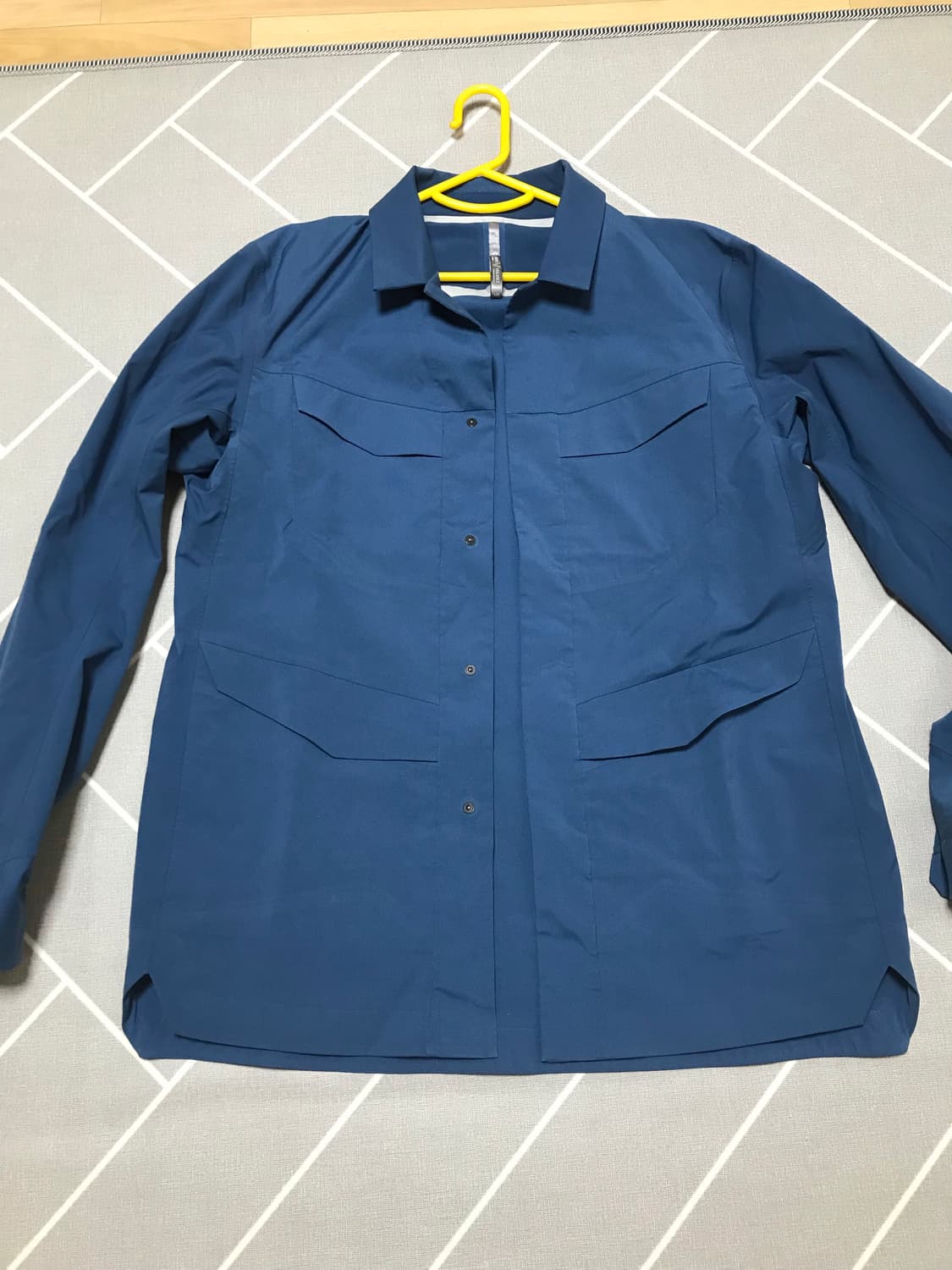 아크테릭스 버튼 셔츠 자켓 상품이미지1