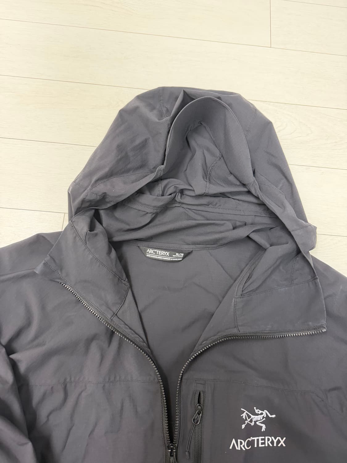 아크테릭스 스쿼미시 XL 사이즈  상태 9.6/10  사진찍고 절대 안입 상품이미지5