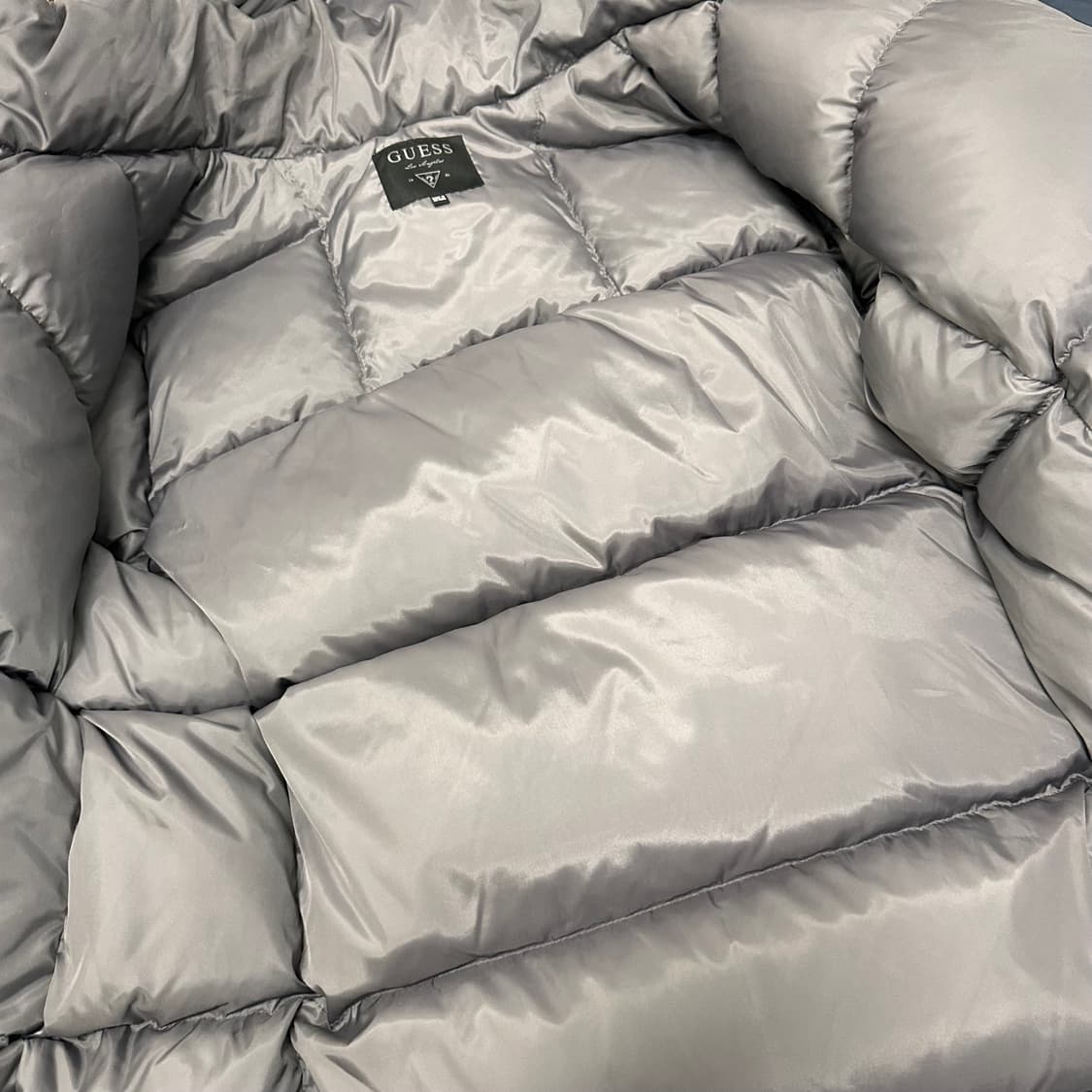 GUESS 게스 덕다운 후드 패딩 점퍼 XL 상품이미지7