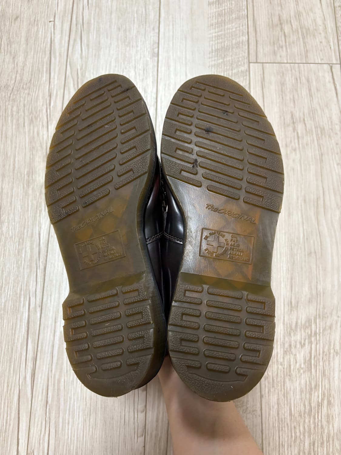 닥터마틴 아드리안 체리우드 270 상품이미지6