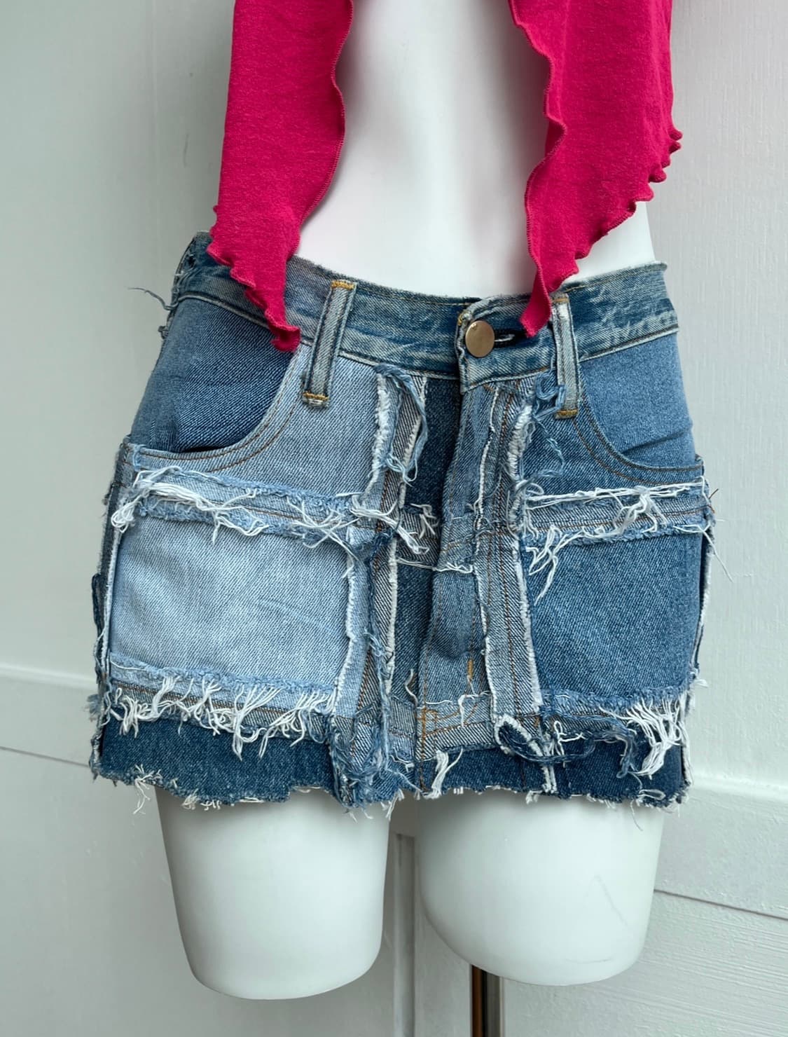 *SALE) 디스트로이드 패치 데님 스커트 상품이미지2