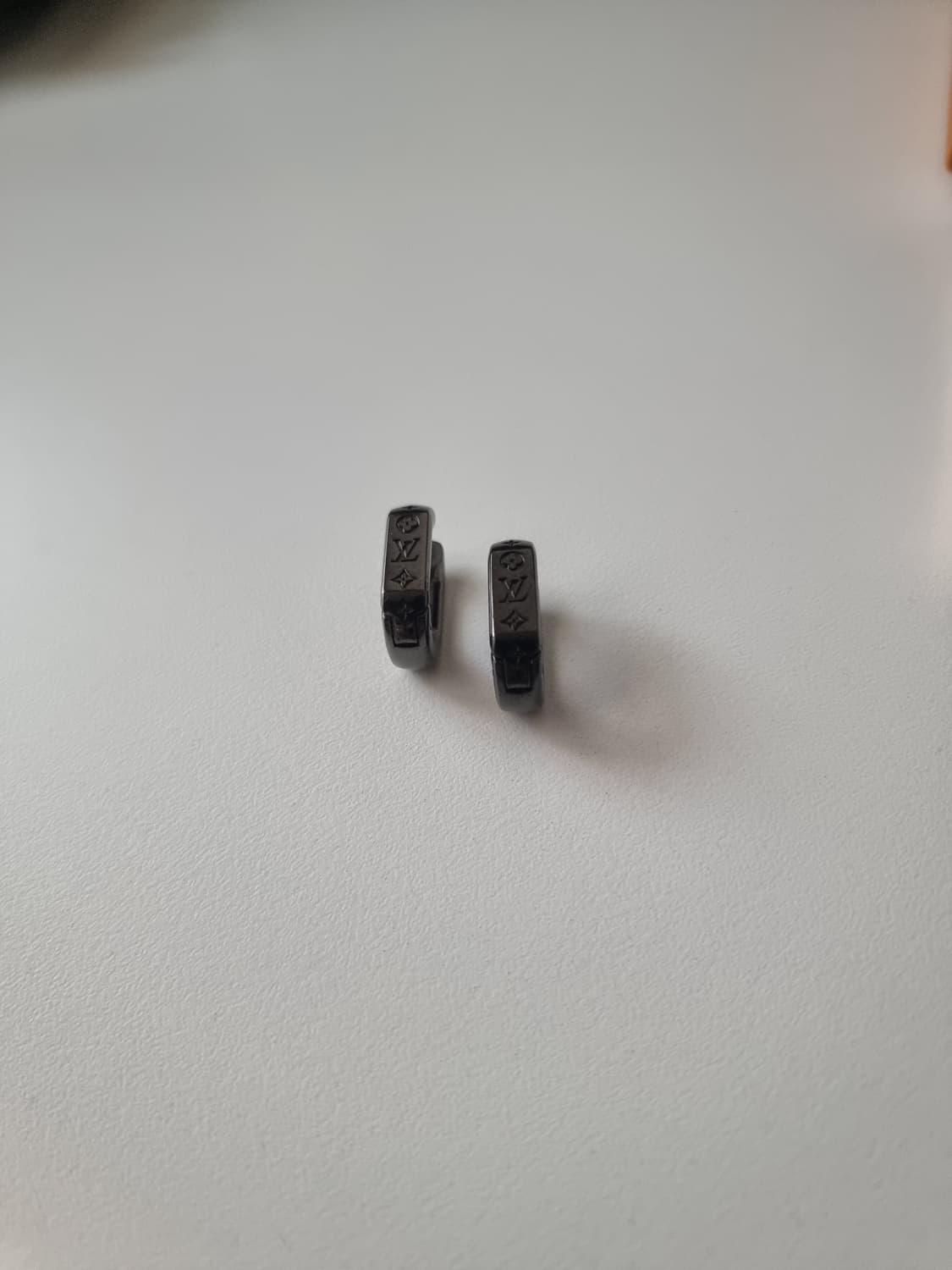 루이비통 파라다이스 체인 드롭 귀걸이 남성용 상품이미지10