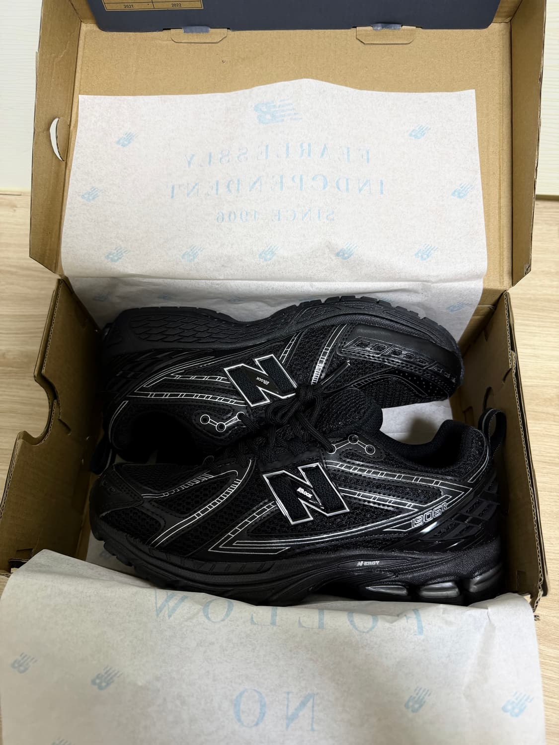 뉴발 1906R 블랙 실버메탈릭 270 새상품 상품이미지7